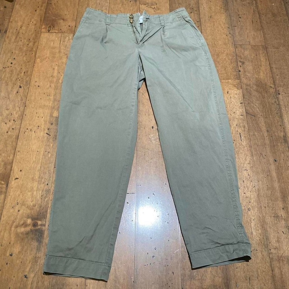 A New Day khaki chino Green pants Size 10
